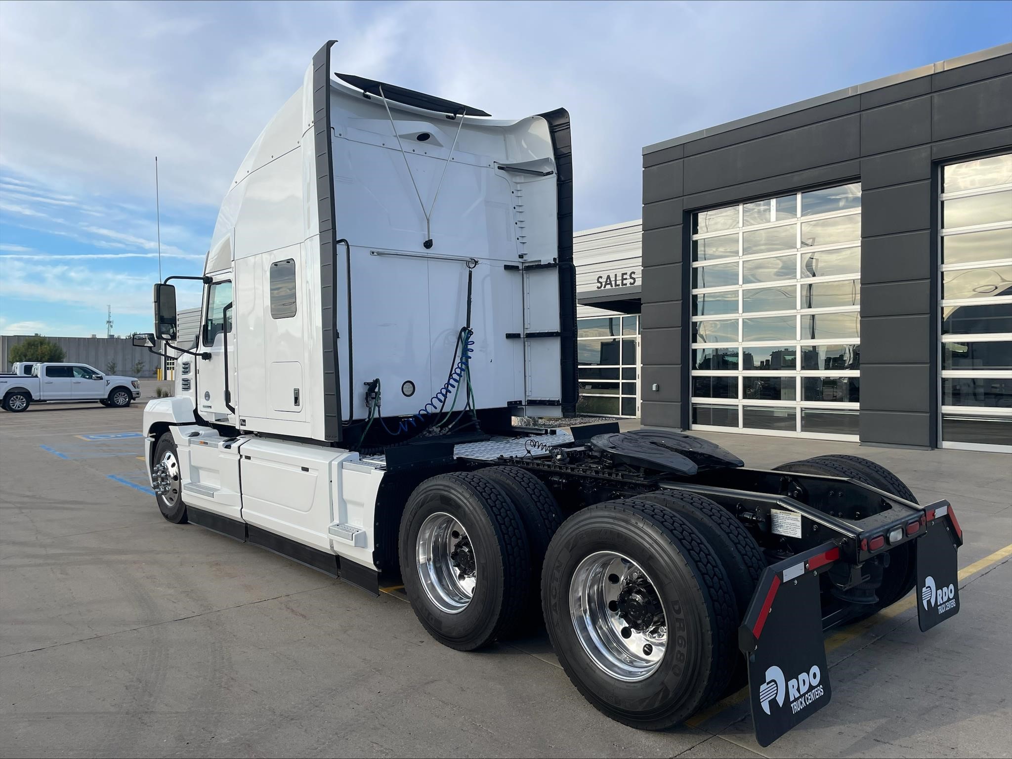 2023 MACK ANTHEM 64T 2023 MACK ANTHEM 64T - image 3 of 6
