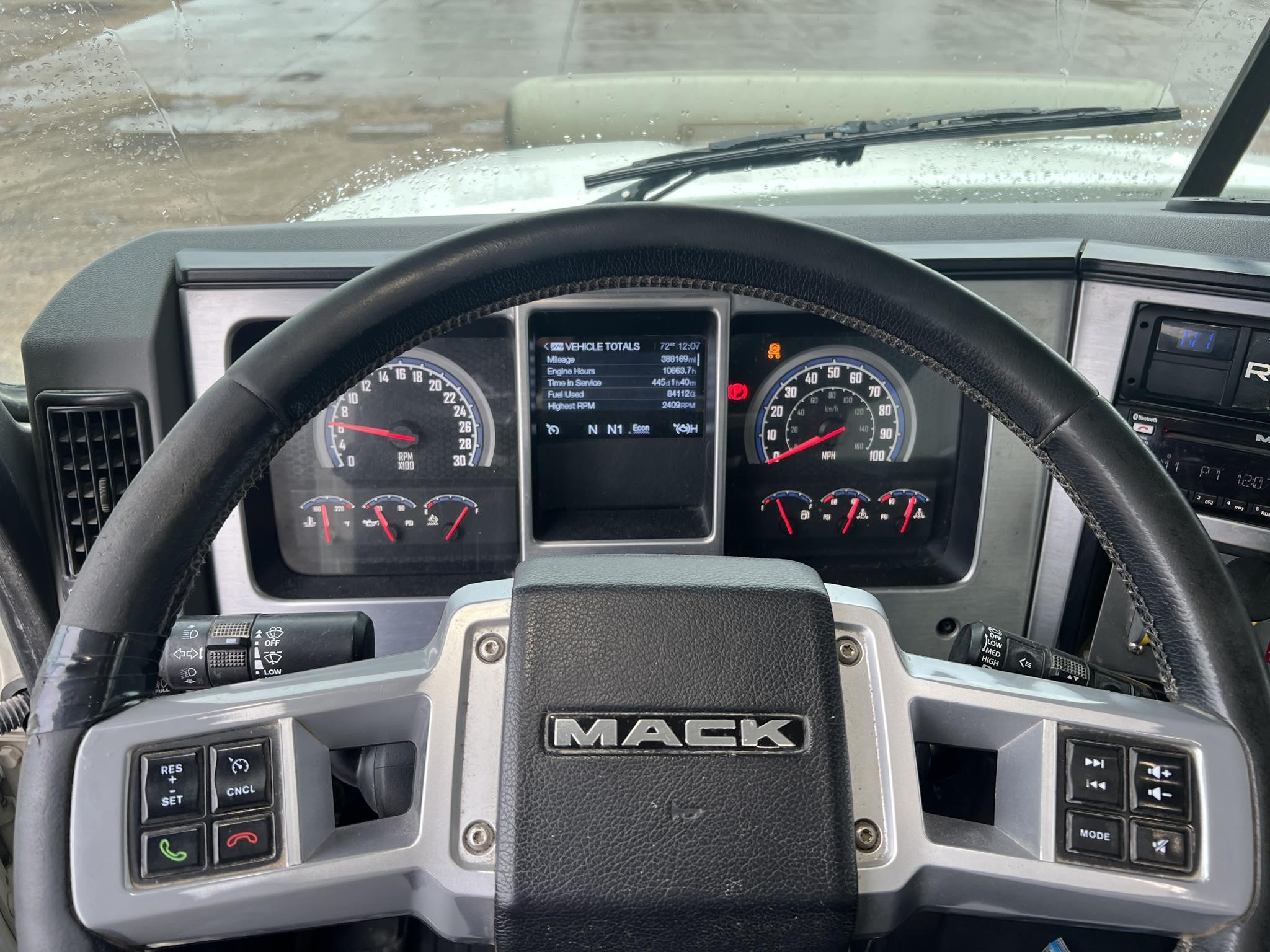 2021 MACK PINNACLE 64R 11046783040 2021 MACK PINNACLE 64R 11046783040