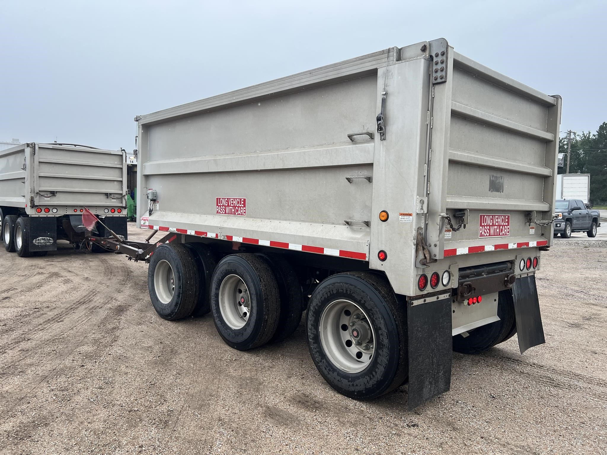 2021 MACK PINNACLE 64R 11046783290 2021 MACK PINNACLE 64R 11046783290