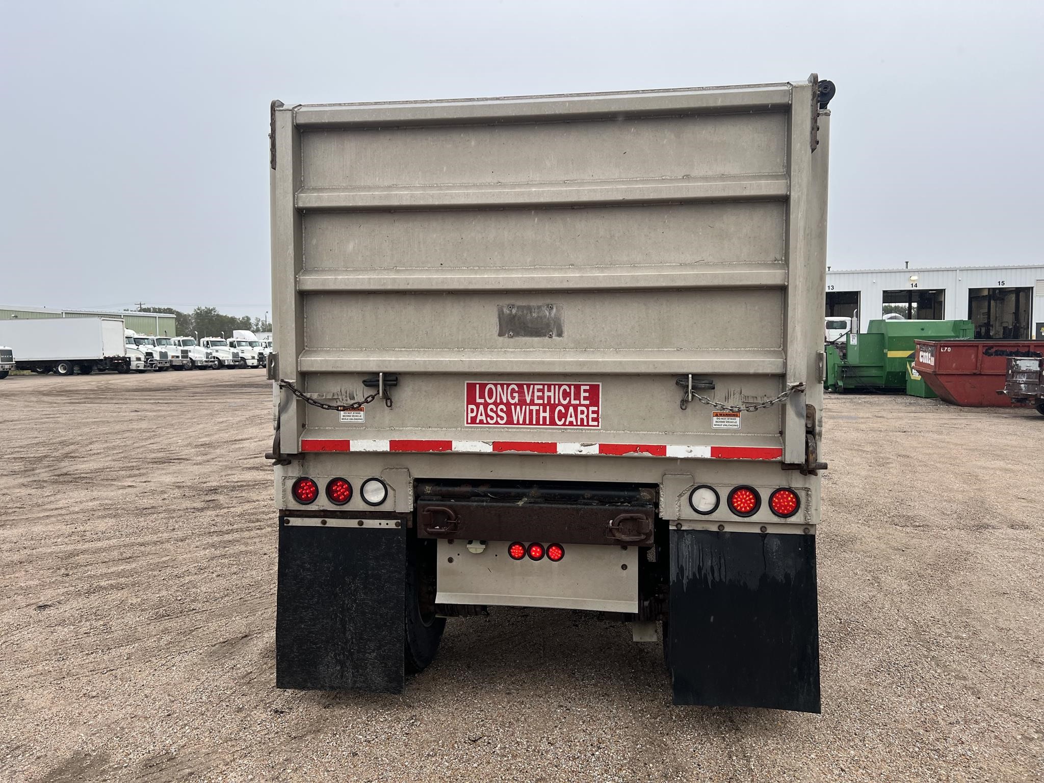 2021 MACK PINNACLE 64R 11046783363 2021 MACK PINNACLE 64R 11046783363