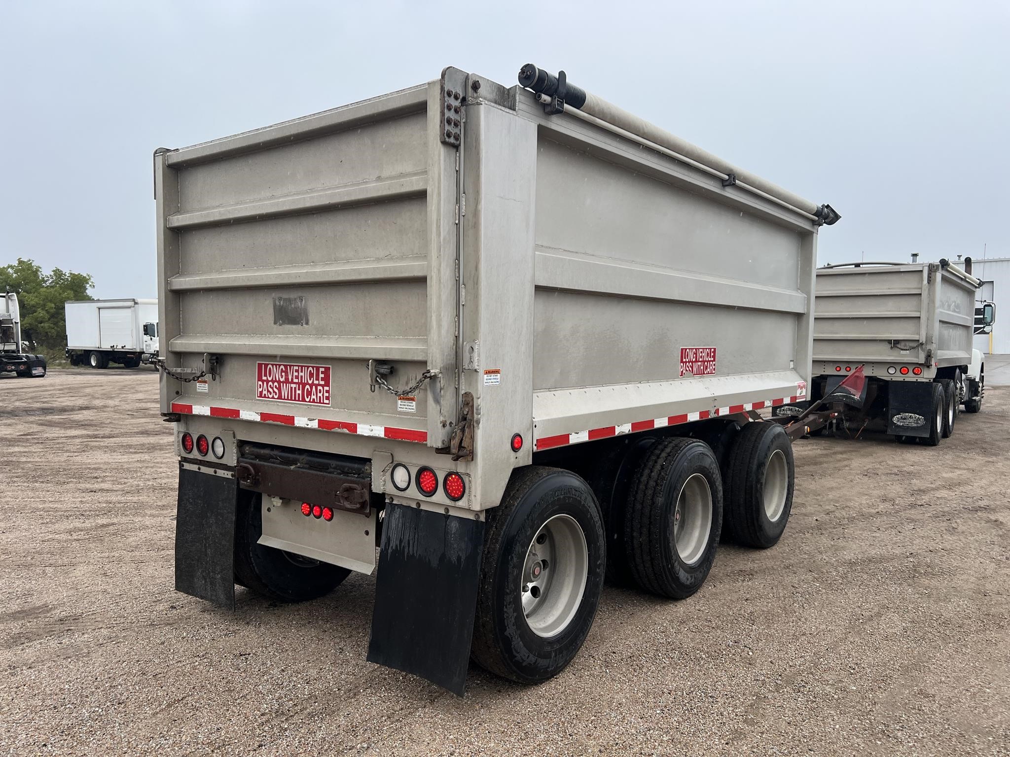 2021 MACK PINNACLE 64R 11046783443 2021 MACK PINNACLE 64R 11046783443