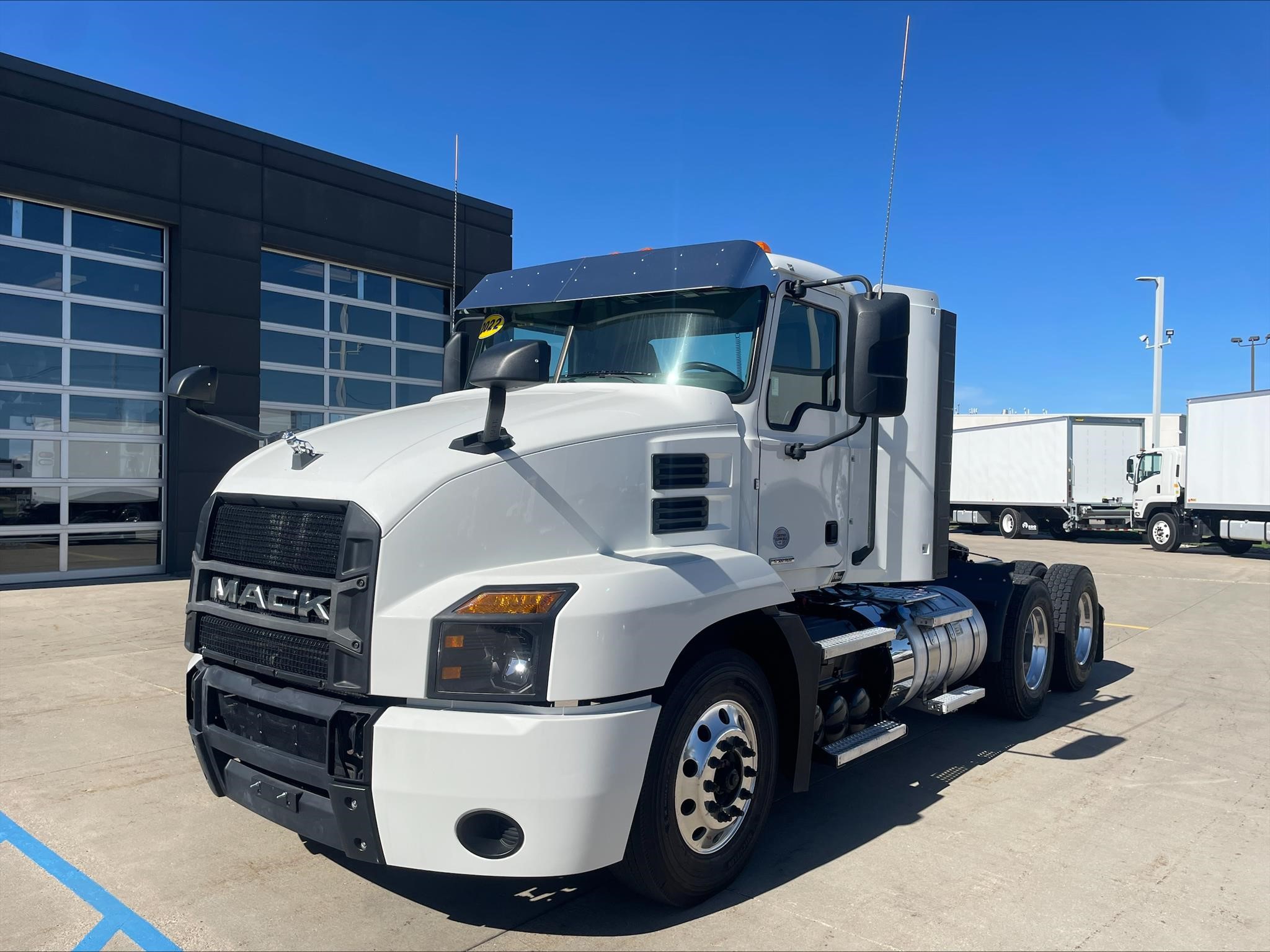 2022 MACK ANTHEM 64T 2022 MACK ANTHEM 64T - image 1 of 6