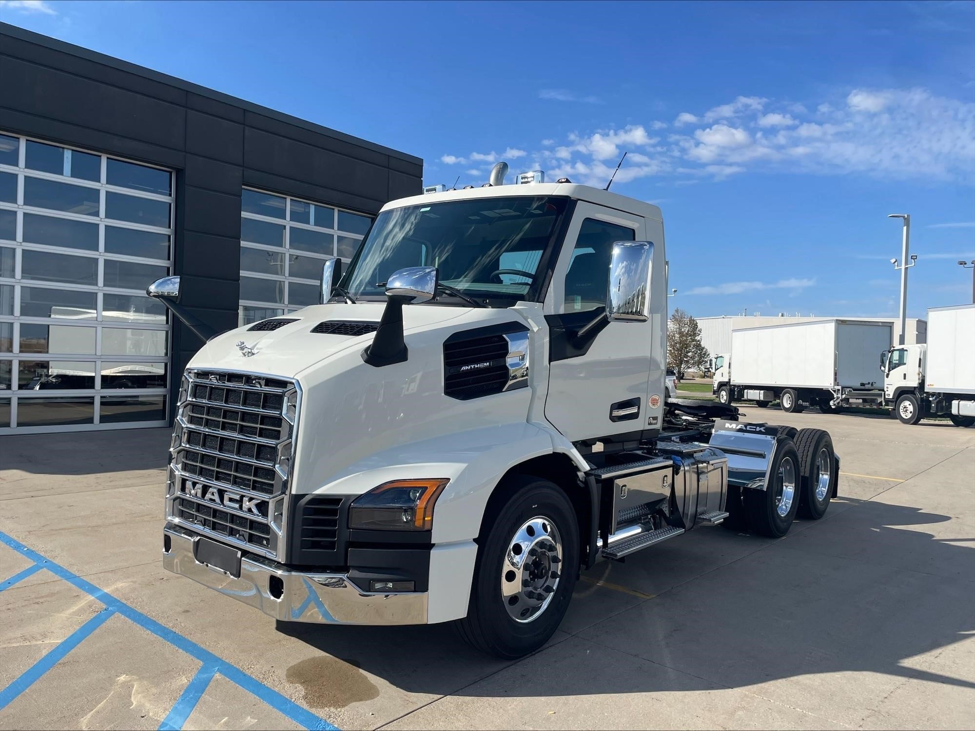 2027 MACK ANTHEM 64T 2027 MACK ANTHEM 64T - image 1 of 6
