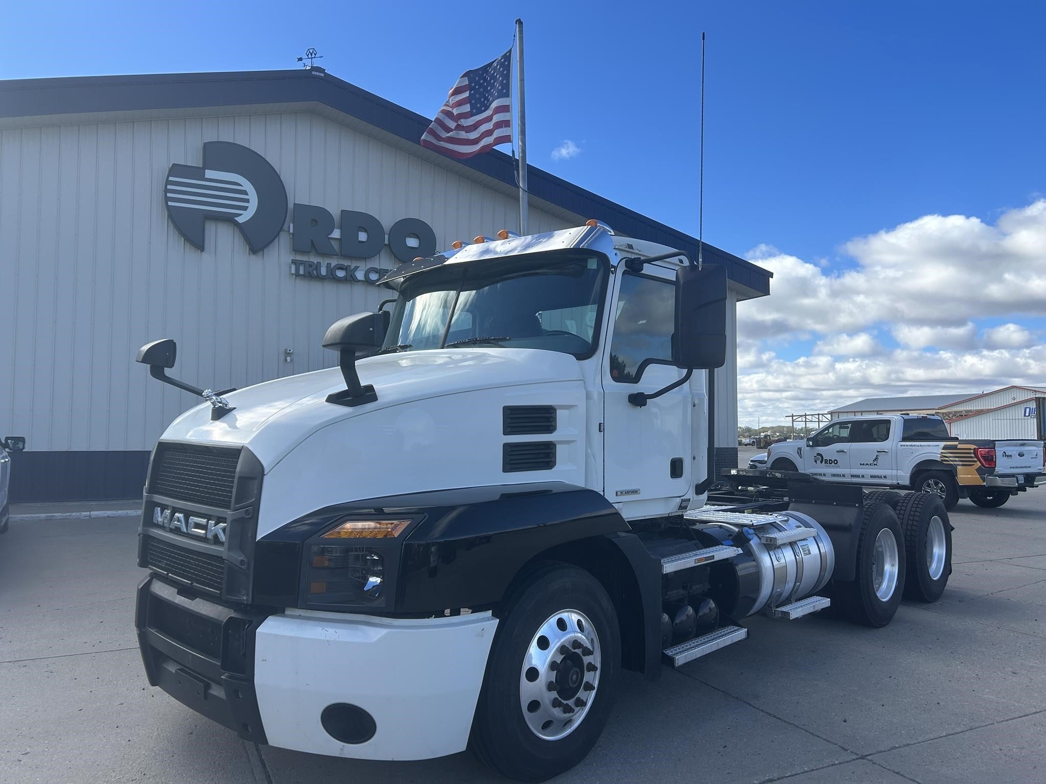 2020 MACK ANTHEM 64T 2020 MACK ANTHEM 64T - image 1 of 6