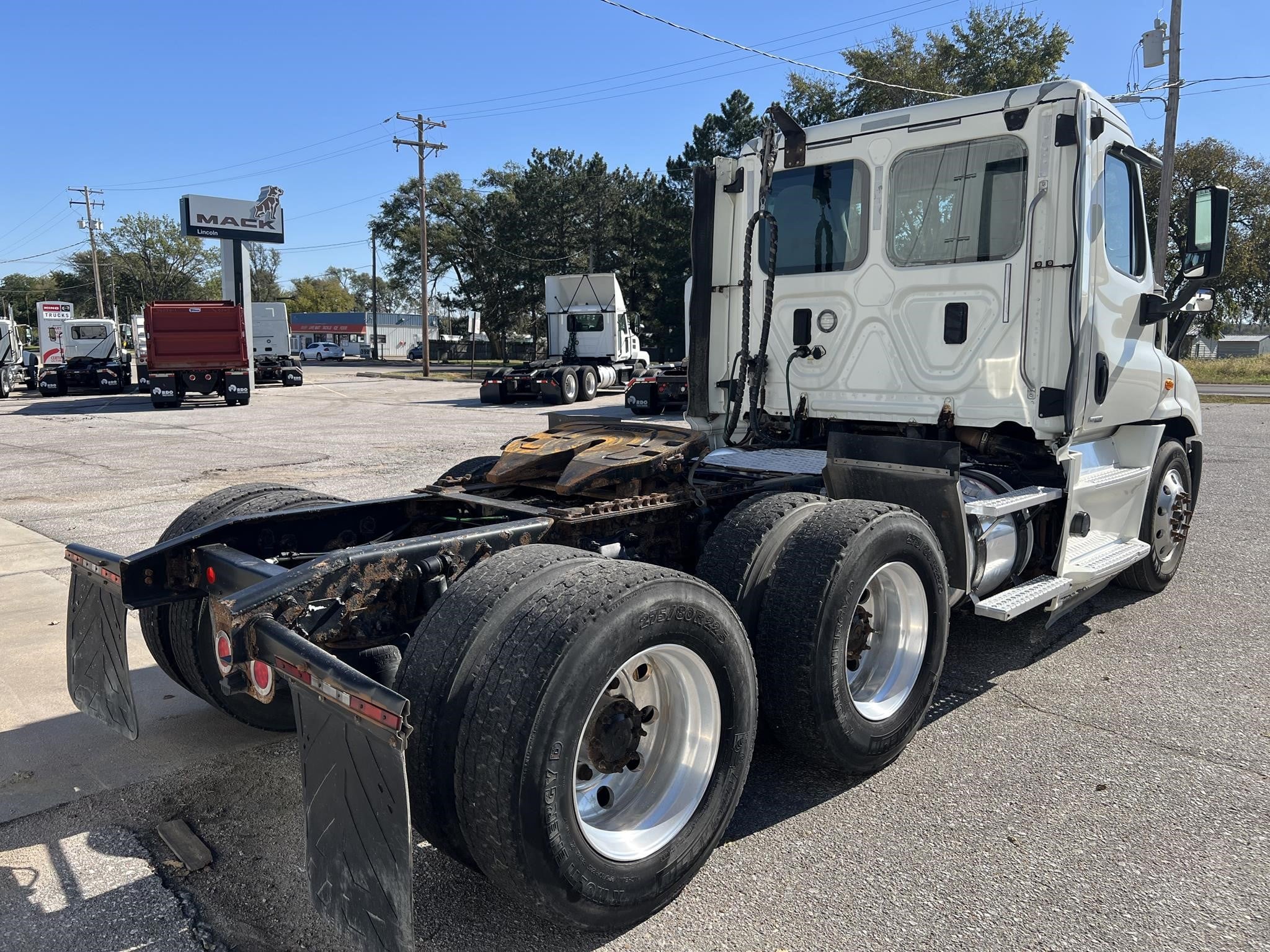 2017 FREIGHTLINER CASCADIA 113 11052949932 2017 FREIGHTLINER CASCADIA 113 11052949932