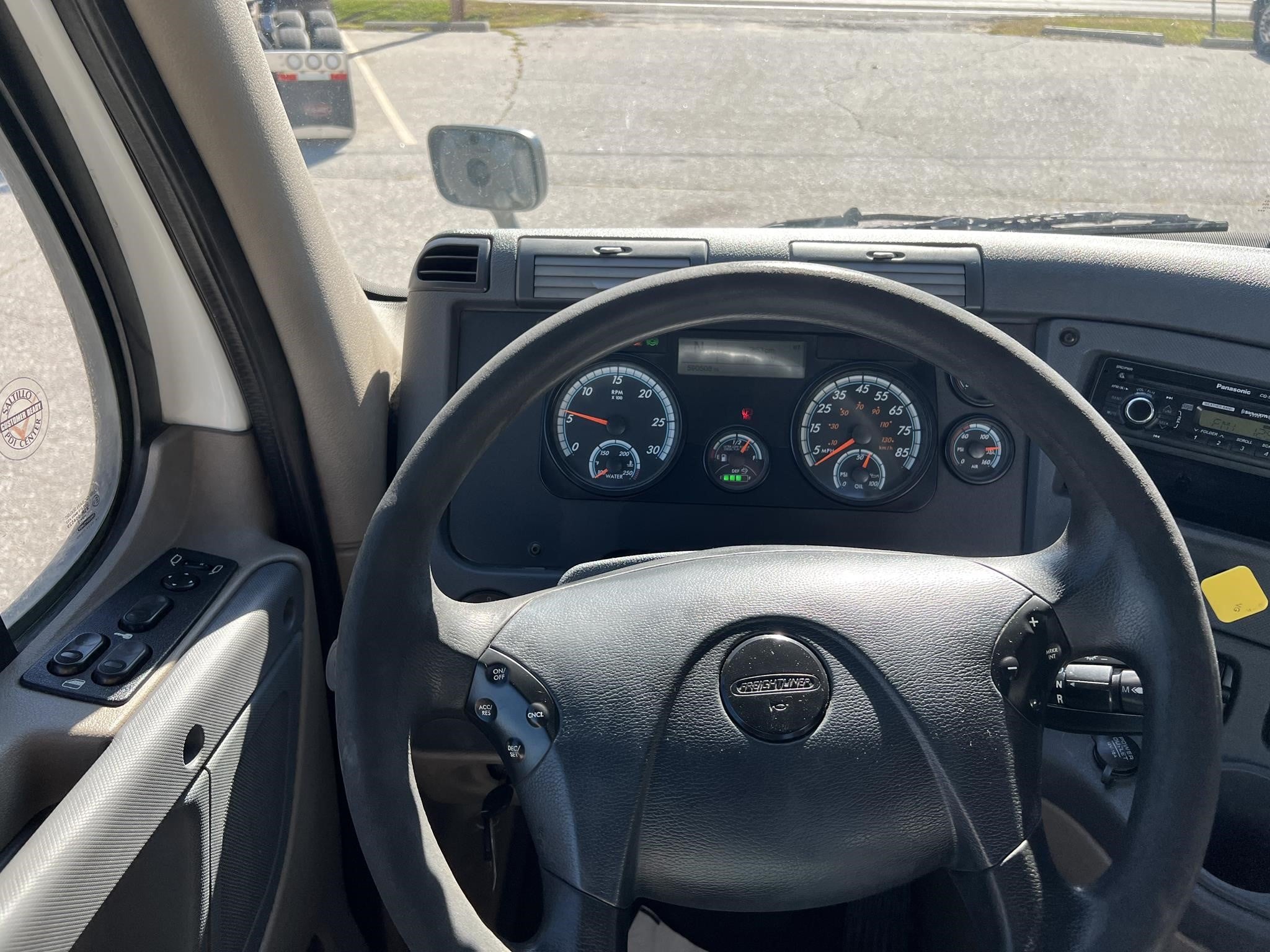 2017 FREIGHTLINER CASCADIA 113 11052950038 2017 FREIGHTLINER CASCADIA 113 11052950038