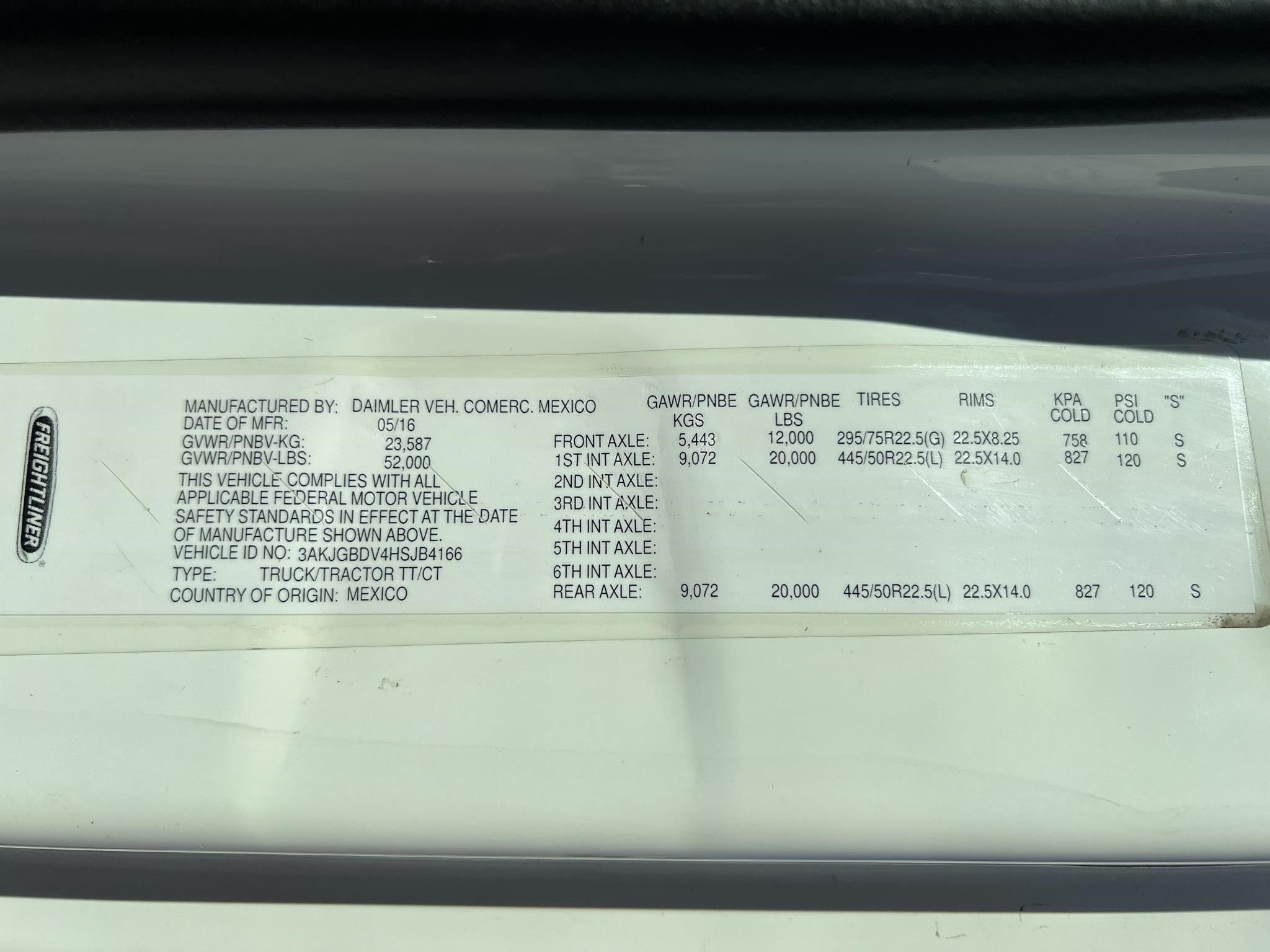 2017 FREIGHTLINER CASCADIA 113 11052950106 2017 FREIGHTLINER CASCADIA 113 11052950106
