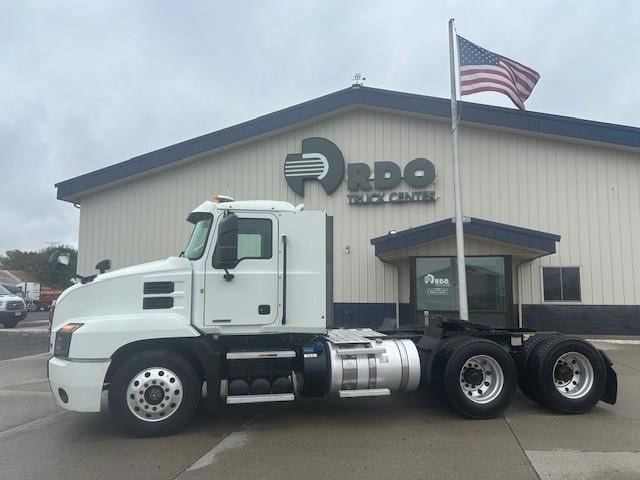 2020 MACK ANTHEM 64T 2020 MACK ANTHEM 64T - image 2 of 6