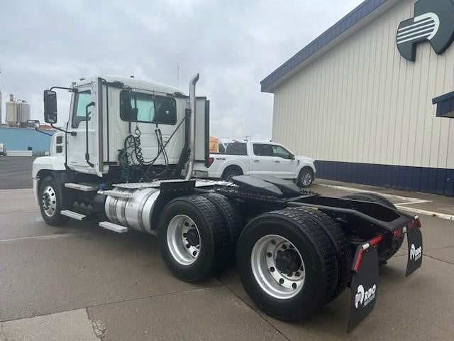 2020 MACK ANTHEM 64T 2020 MACK ANTHEM 64T - image 3 of 6
